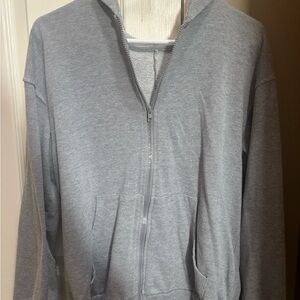 Arizona Jean Company Gray Zip-Up Hoodie. Worn once or twice. Size M.